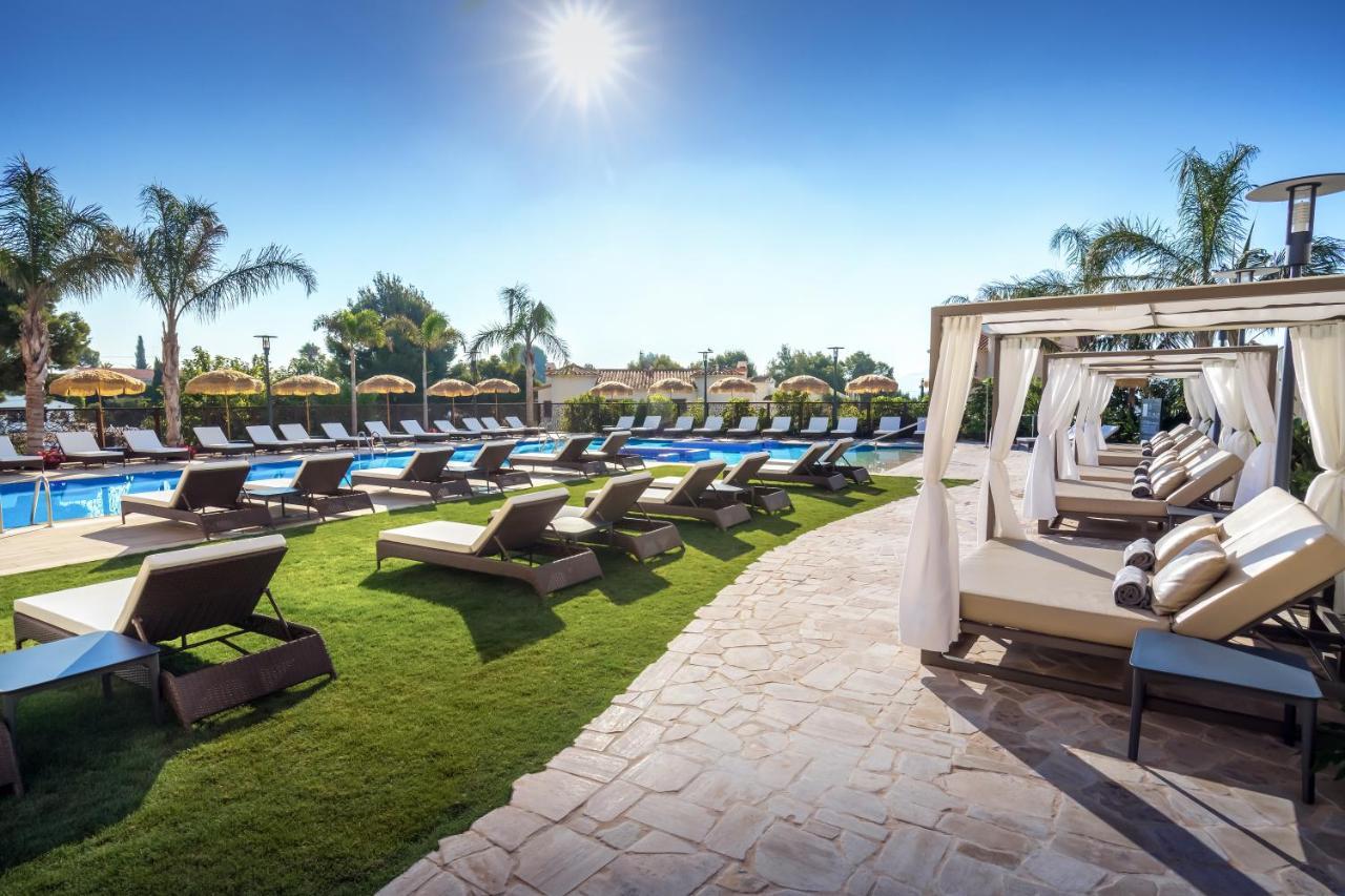 Hotel Barcelo La Nucia Hills Zewnętrze zdjęcie The pool at the JW Marriott Scottsdale Camelback Resort and Spa